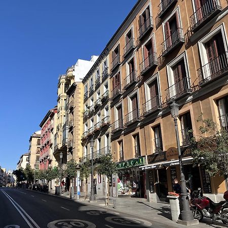 Dplace To Be - Exclusive Apartments In Historic Center Madrid Eksteriør bilde
