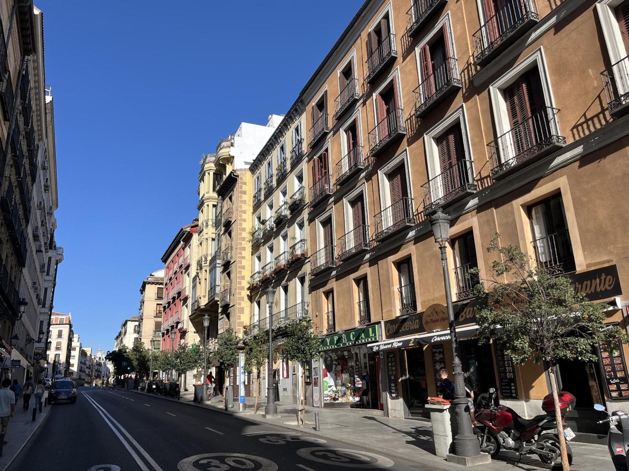 Dplace To Be - Exclusive Apartments In Historic Center Madrid Eksteriør bilde
